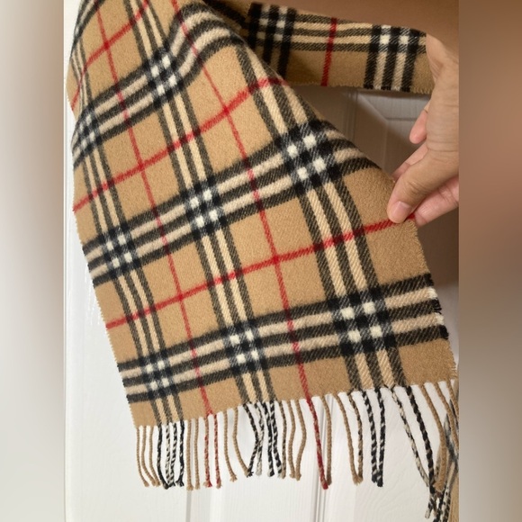 Burberry pure lambswool plaid scarf - Picture 5 of 10